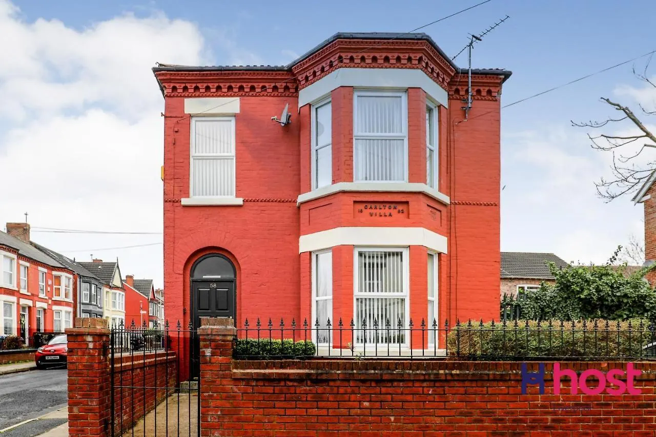 Carlton Villa: Gorgeous Detached Home With Parking Liverpool
